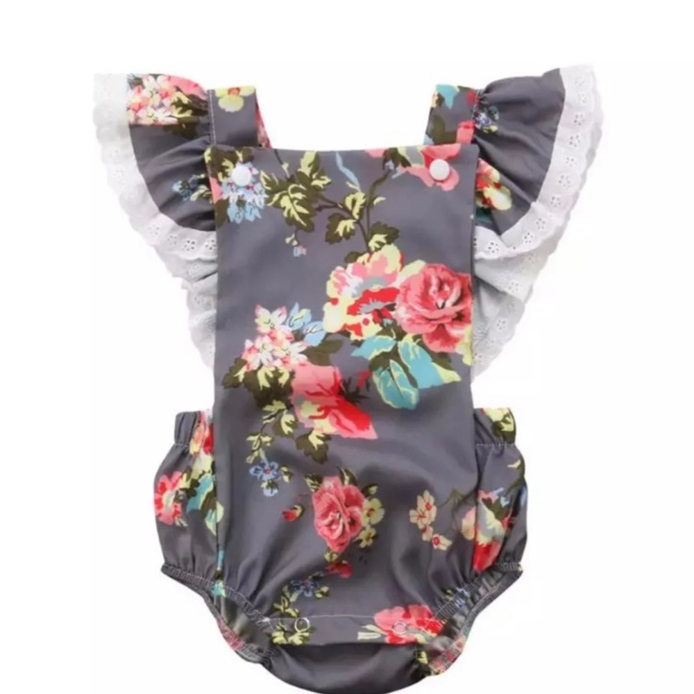 ✖️SOLD✖️Vintage Grey Floral Baby Romper - Picture 1 of 4